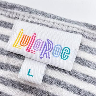 LULAROE BLACK & WHITE STRIPED TOP - SIZE LARGE