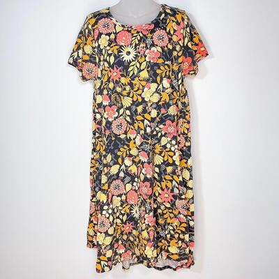 LULAROE FLORAL DRESS - SIZE MEDIUM