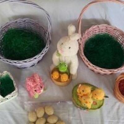 Lot 447 Easter Baskets, Decorative Eggs, Gray Bunny, 3 Chick Sing "We Got the Beat"