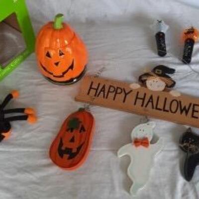 Lot 454  Halloween Decor: Hanging Sign, Spider, Porcelain Pumpkin, 2 Light-up, Headbands