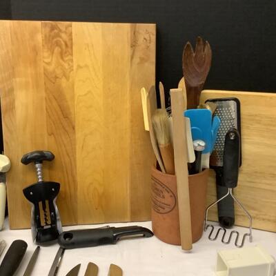 215  Kitchen Knives / Cutting Boards & More