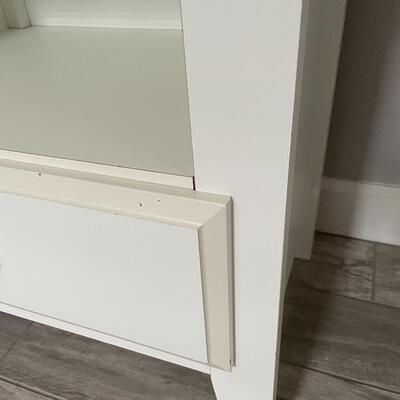 Lot 461  white laminate nightstand