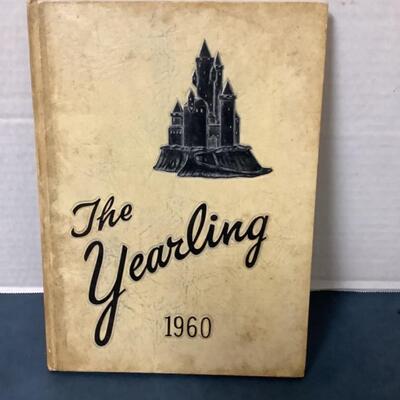 B661 The Yearling  Centreville High School 1960 Yearbook