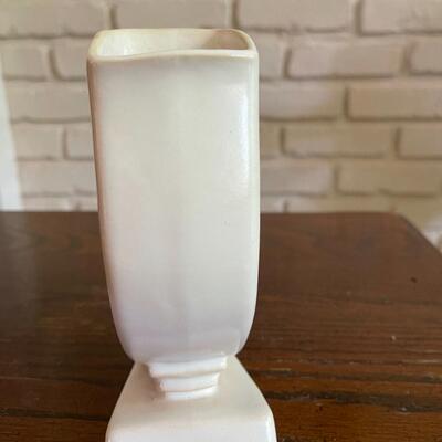 LOT 29 - 781-6, Silhouette Art Deco Vase, Roseville Pottery
