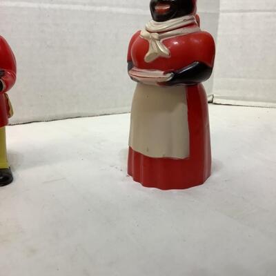 272. Vintage Aunt Jemima & Uncle Mose Salt/Pepper, & Aunt Jemima Syrup Pitcher 