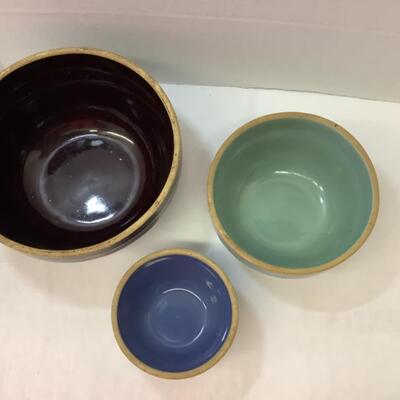 273. Set of Three Antique Pottery Bowls ( USA ) 