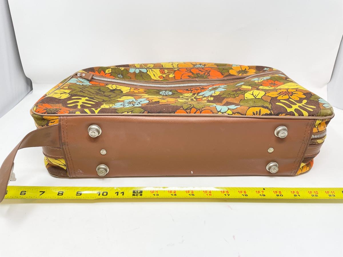 VINTAGE FLORAL BANTAM TRAVELWARE SUITCASE | EstateSales.org