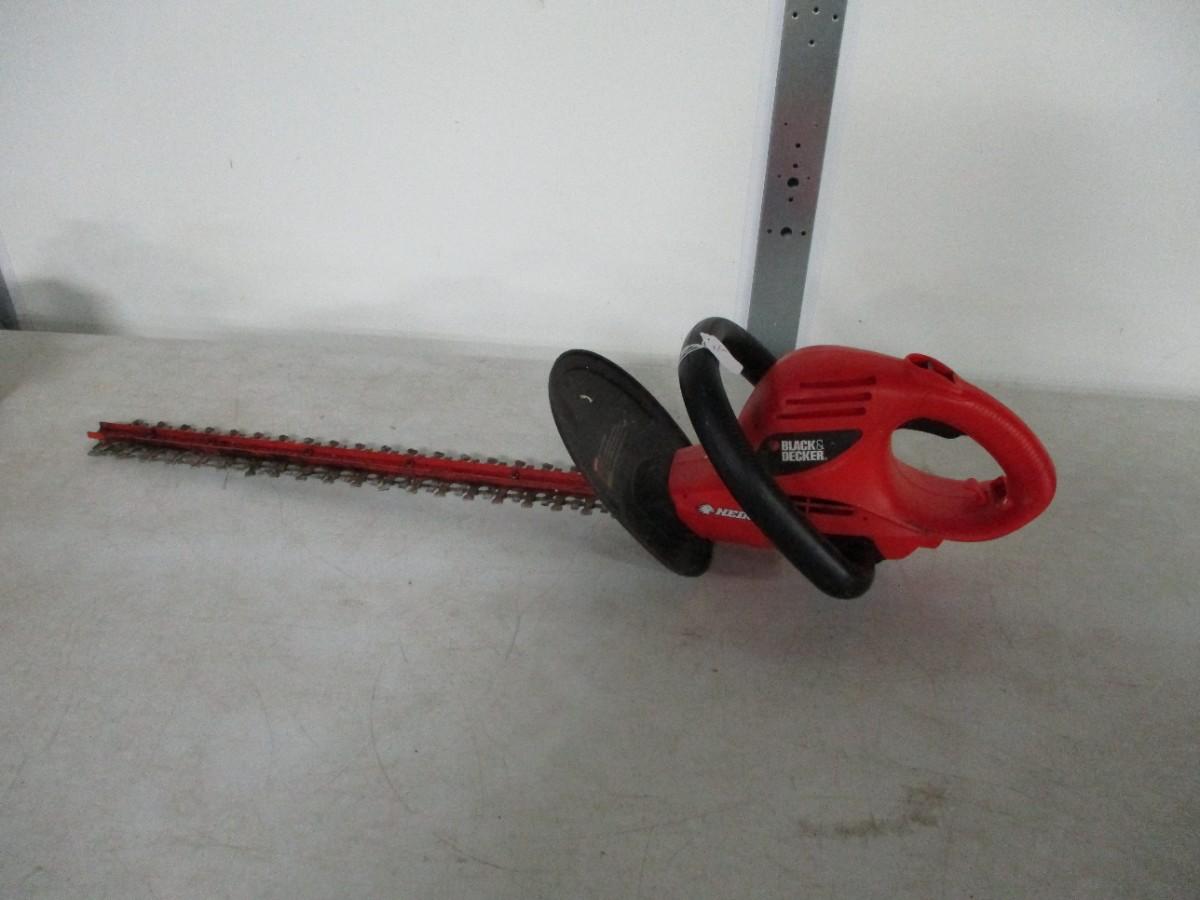 Black and Decker Hedge Hog 22" Electric Trimmer