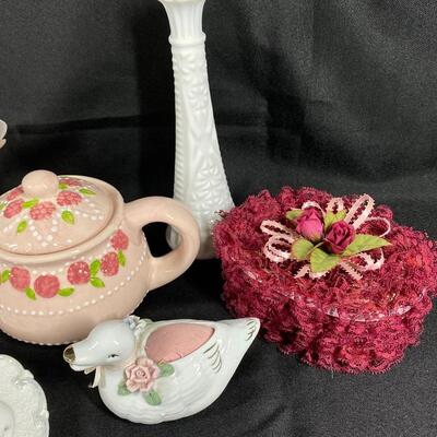Romantic Cottagecore Lace Roses Pink & White Decor Lot