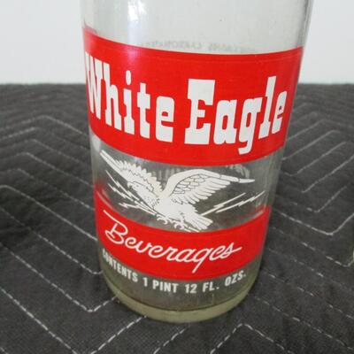 Lot 49 - Advertising Bottles & Ashtrays - Coke - White Eagle