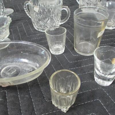 Lot 57 - Vintage Clear Glass Items
