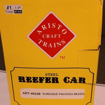 Lot 26: Aristo-Craft Art-46248 Reefer Car: Dubuque Packaging #63470