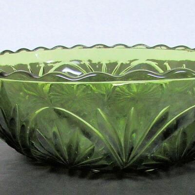 Vintage Anchor Hocking Green Pressed Glass Bowl 