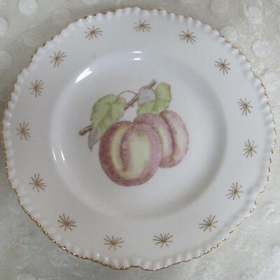 2 Vintage Plates Apples and Pears, Nice But Unsigned