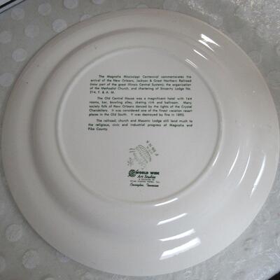 Green and White Magnolia Mississippi Centennial Plate