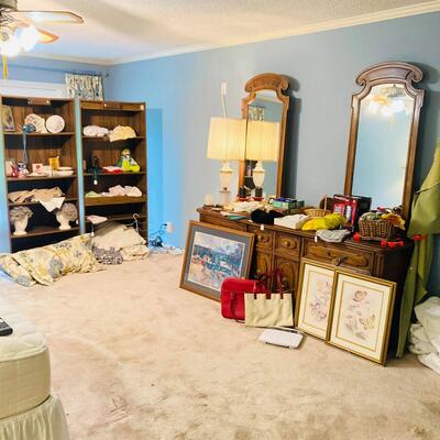 Lot 9: Bedroom Selection