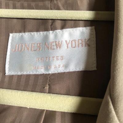 Jones New York Trench Coat size 8