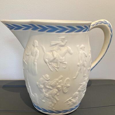 Lenox LAZLO ISPANKY Sculpture Porcelain Patriots Pitcher. 8.5â€h