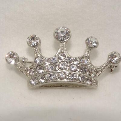Silver Tone Royal Rhinestone Crown Pin 