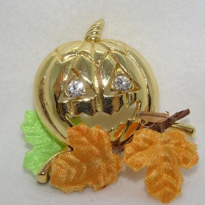 Halloween Pumpkin Gold Tone Pin 