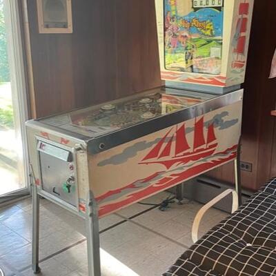 Gottlieb Ships Ahoy Pinball Machine