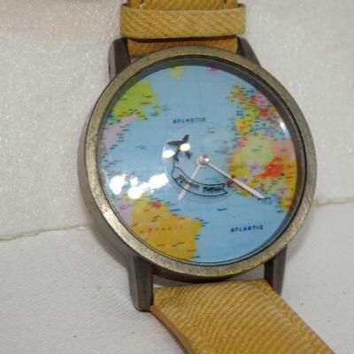 No Name World Map Large Dial Watch, Airplane 