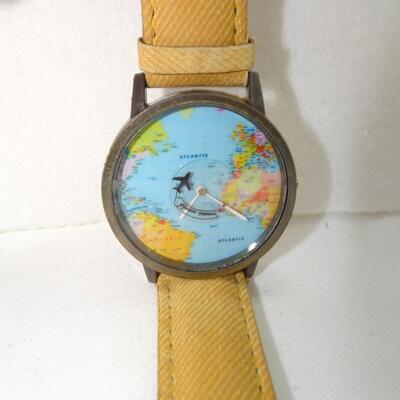 No Name World Map Large Dial Watch, Airplane 
