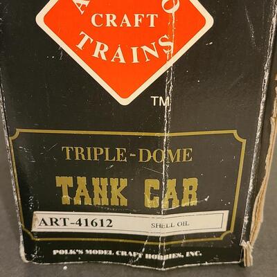 Lot 24: Aristo-Craft Triple-Dome Tank Car Art-41612 Shell Oil #1 Gauge Train Car