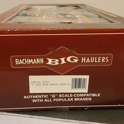 Lot 50: Bachmann Big Haulers Circus Cars: #92705 & Emmett Kelly Jr Circus Cars 