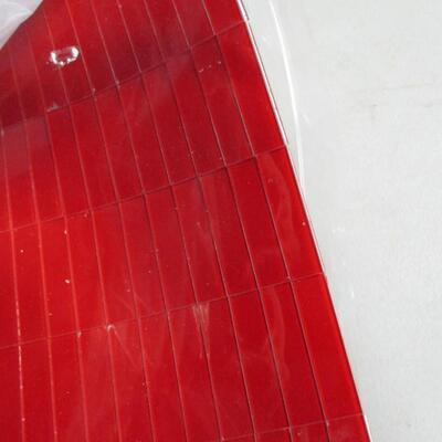 Lot 78 - Imari Plate - Florentine Lid - Red Glass