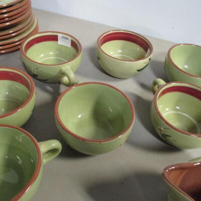 Lot 84 -Stangl Pottery Magnolia Dishes