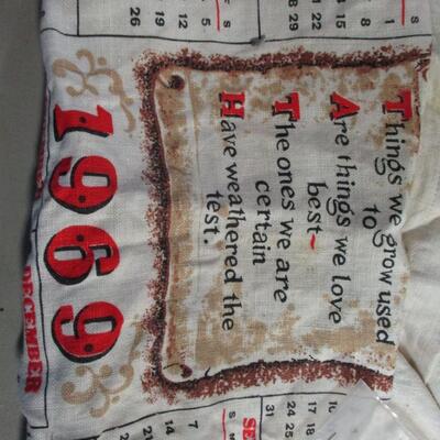 Lot 98 - Vintage Linen & Sacks