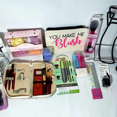 68 - Personal Care & Bathroom Accessories 