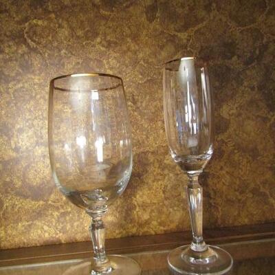 Lead Crystal Stemware Champagne Flutes and Wine Glasses Gold Rim 24pcs (See all Pictures)