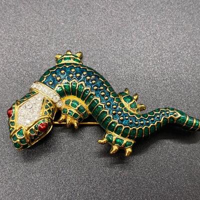 Vintage KJL Kenneth Jay Lane Green Enamel Rhinestone Lizard Reptile Gecko Pin Brooch