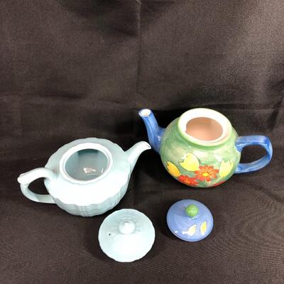 Pair of ceramic tea pots
