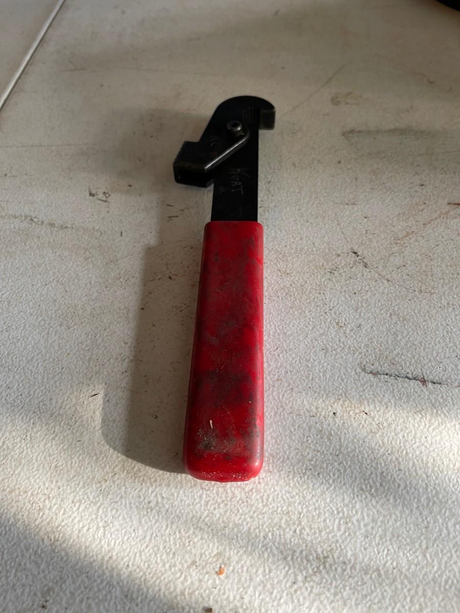 SnapOn YA22242 Tie rod adjusting tool