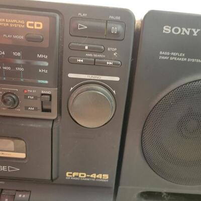 Sony boombox, radio only works.