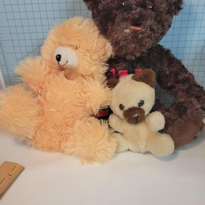 3 plushies 