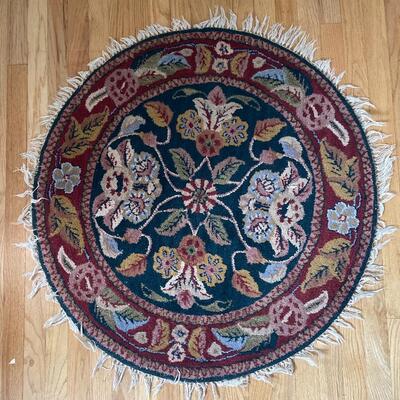 #15 Nice Round Woven Wool Floral Rug w/Fringe