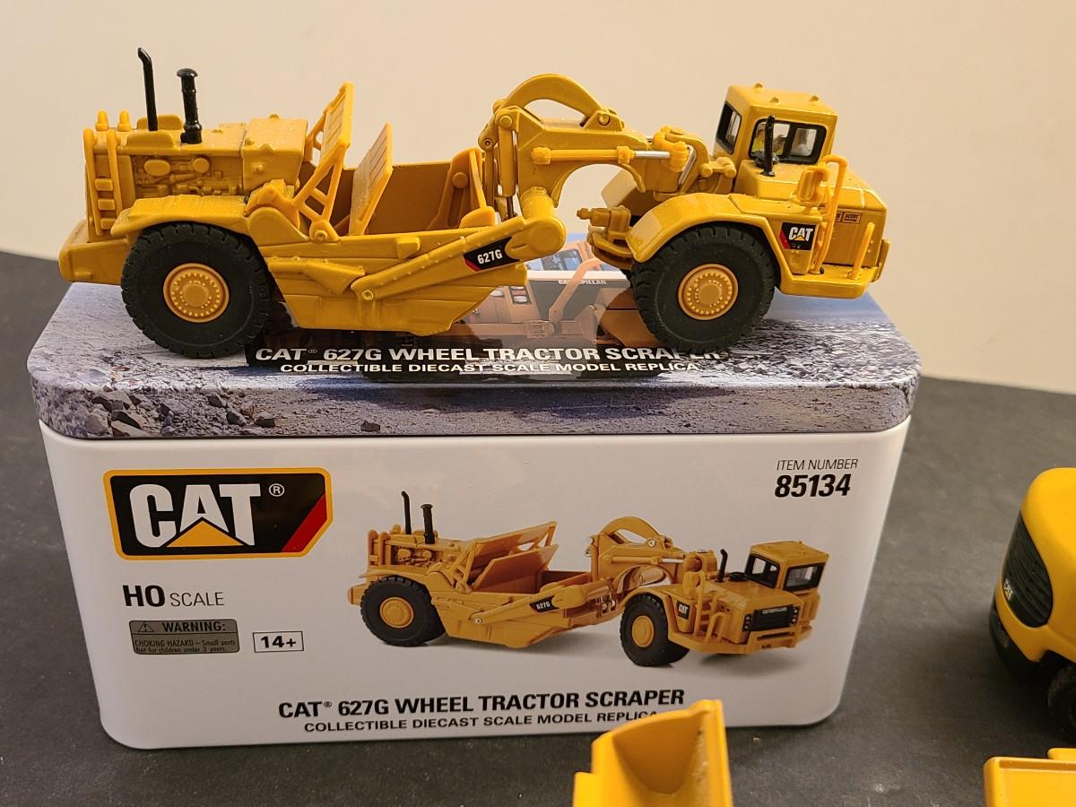 cat diecast