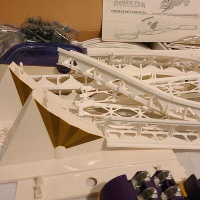 Lot 95: Disneys California Paradise Pier California Screamin Model & Paper Model Kit Nautilus
