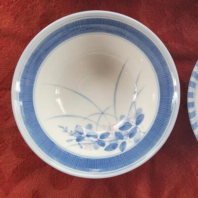 Lot 1: Blue & White Rice Bowls (6)