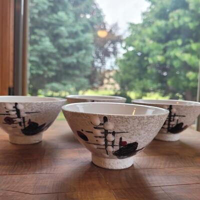 Lot 4: Rice Bowls (4)
