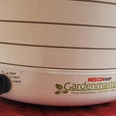 Lot 16: Nesco Gardenmaster Food Dehydrator 