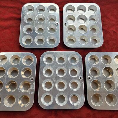 Lot 19: (5) Mini Muffin Pans