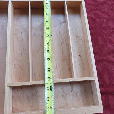 Lot 21:  Expanding Utensils Box handcrafted in Honduras 