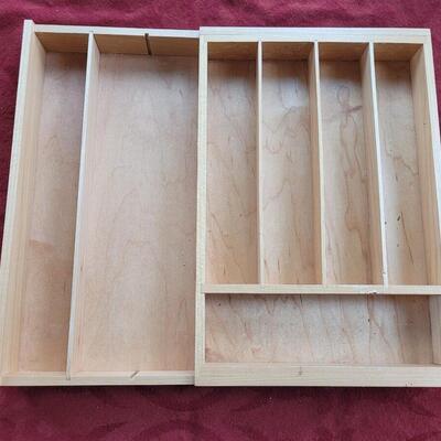 Lot 21:  Expanding Utensils Box handcrafted in Honduras 