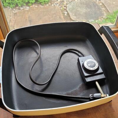 Lot 27: Electric Skillet