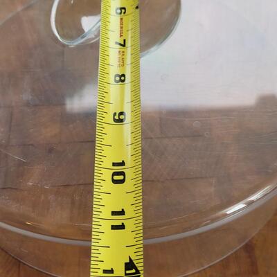 Lot 28: Plastic Cake Cover 
